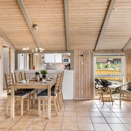 Skev - 200m To The Fjord By Interhome Feriehus