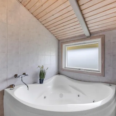 Skev - 200m To The Fjord By Interhome Feriehus *